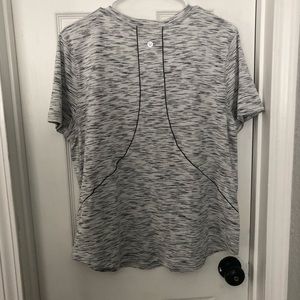 Lululemon T-shirt